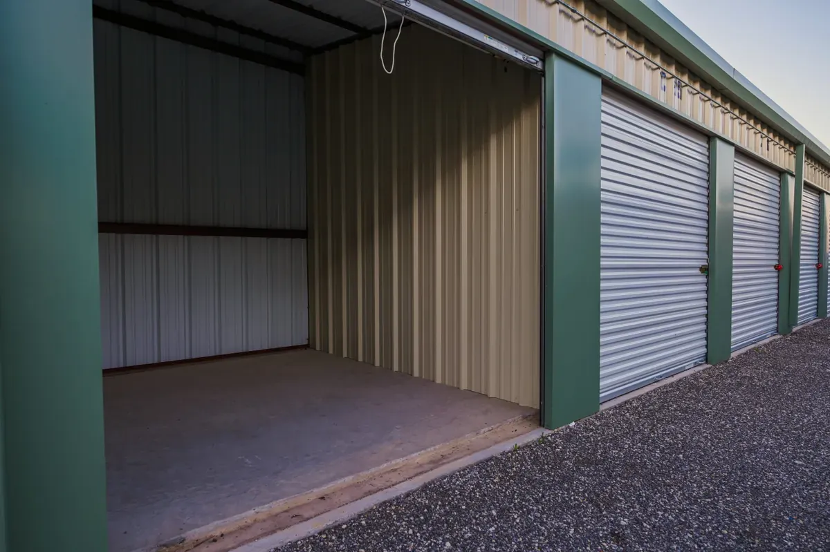An open storgae unit in Azle